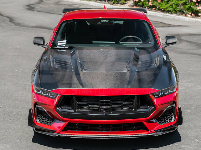 2024-UP FORD MUSTANG | SUPER SNAKE STYLE FRONT VENTED HOOD